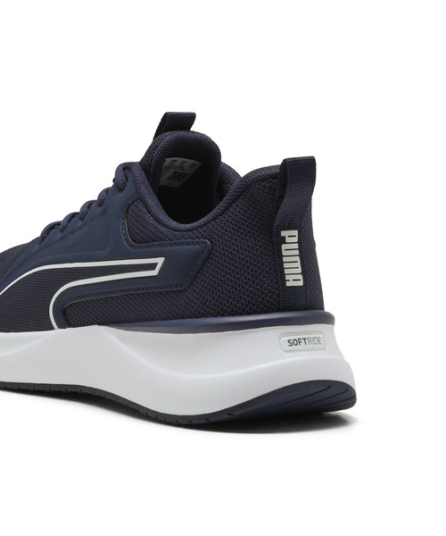 PUMA(プーマ)の「PUMA プーマ ユニセックス ソフトライド カーソン 2 ランニングシューズ(スニーカー・メンズ・ネイビー/ブラック×ホワイト/ブラック・27.5cm/24.0cm/29.0cm/24.5cm/30.0cm/27.0cm/22.5cm/23.5cm/23.0cm/28.0cm/28.5cm/25.0cm/25.5cm/26.0cm/22.0cm/26.5cm)」の5枚目の写真