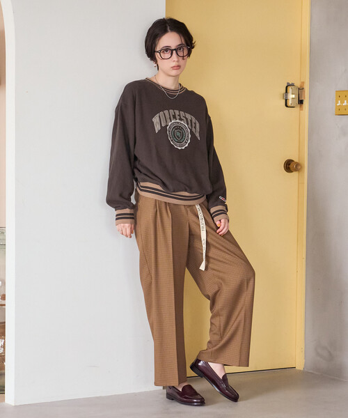 FREAK'S STORE(フリークスストア)の「FRUIT OF THE LOOM×FREAK'S STORE/フルーツオブザルーム 別注 チェック柄 タックワイドパンツ(スラックス・レディース・チャコール/ブラウン/ベージュ・SMALL/MEDIUM)」の9枚目の写真
