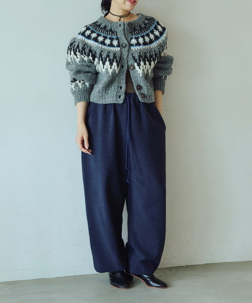 IENA LA BOUCLE（イエナラブークル）の「IENA LA BOUCLE ノルディックハンドニットカーディガン（カーディガン/ボレロ・レディース・ライトグレー/ホワイト×ホワイト・FREE）」の3枚目の写真