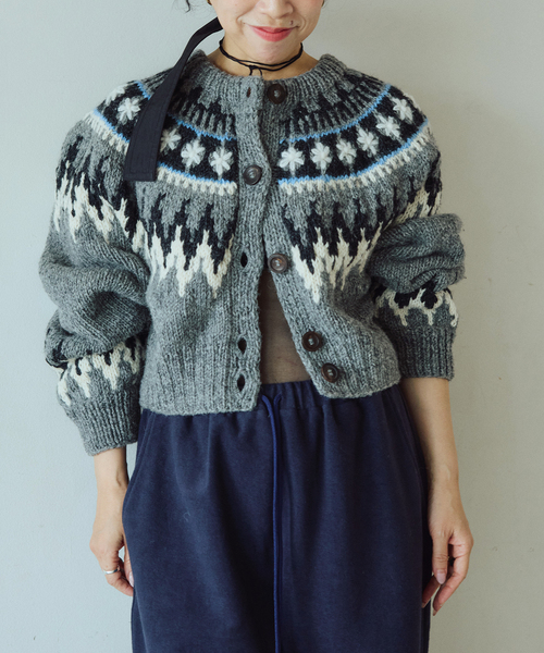 IENA LA BOUCLE（イエナラブークル）の「IENA LA BOUCLE ノルディックハンドニットカーディガン（カーディガン/ボレロ・レディース・ライトグレー/ホワイト×ホワイト・FREE）」の5枚目の写真