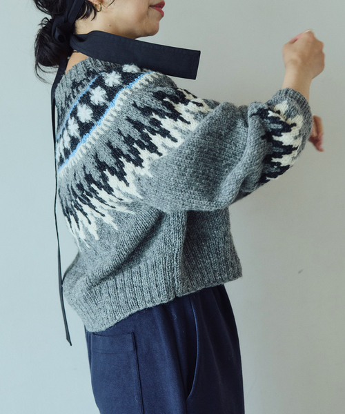 IENA LA BOUCLE（イエナラブークル）の「IENA LA BOUCLE ノルディックハンドニットカーディガン（カーディガン/ボレロ・レディース・ライトグレー/ホワイト×ホワイト・FREE）」の8枚目の写真