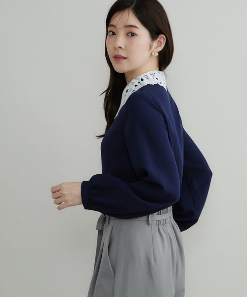 couture brooch(クチュールブローチ)の「【お顔まわり彩る】レース衿ジョーゼットブラウス(シャツ/ブラウス・レディース・オフホワイト/ネイビー系4/ブラック・38/36/40/42)」の22枚目の写真