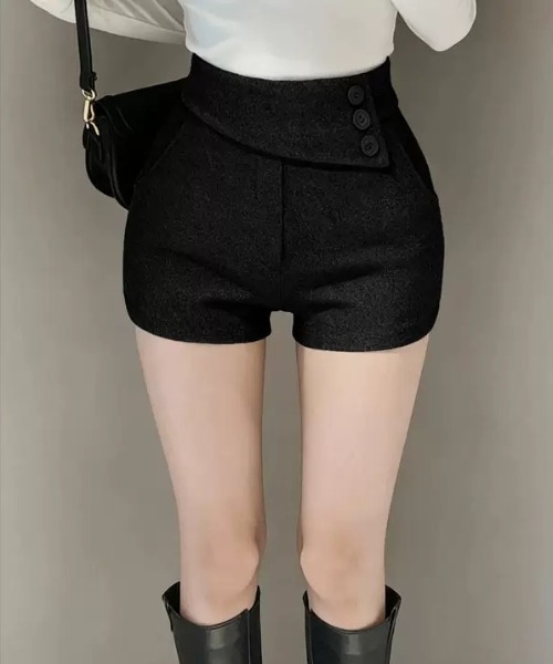 Vipoa(ヴィポア)の「Wool blend short pants(その他パンツ・レディース・グレー/ブラック・LARGE/MEDIUM)」の5枚目の写真
