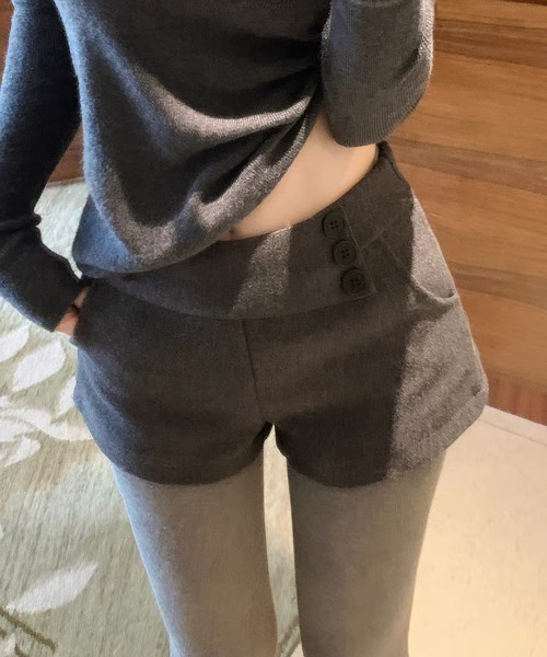 Vipoa(ヴィポア)の「Wool blend short pants(その他パンツ・レディース・グレー/ブラック・LARGE/MEDIUM)」の13枚目の写真
