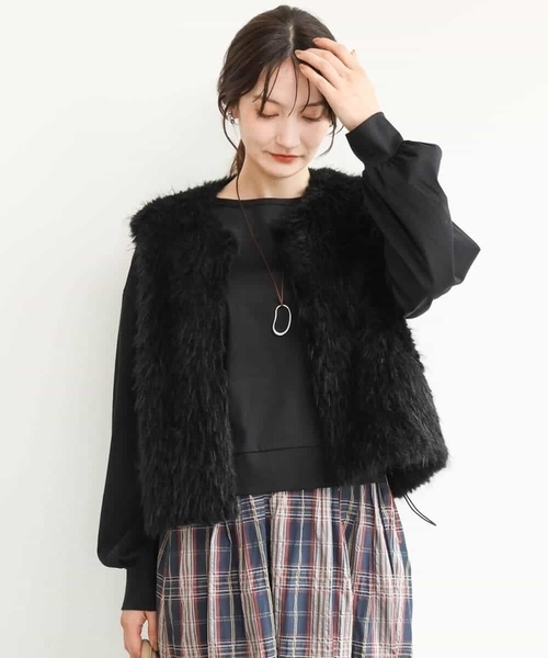 MK MICHEL KLEIN（エムケーミッシェルクラン）の「[洗える]フェイクファーベスト（ベスト・レディース・グレー/ブラック・38）」の4枚目の写真