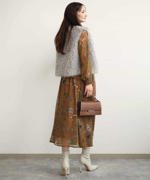 MK MICHEL KLEIN（エムケーミッシェルクラン）の「[洗える]フェイクファーベスト（ベスト・レディース・グレー/ブラック・38）」の12枚目の写真