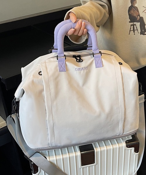 Alum'(アルム)の「【キャリーオン対応】バイカラーハンドル 2way大容量トラベルボストンバッグ(ボストンバッグ・レディース・ブラウン/パープル/ブラック/グレー/オレンジ/グリーン・FREE)」の3枚目の写真