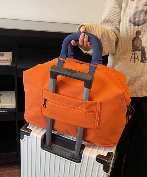 Alum'(アルム)の「【キャリーオン対応】バイカラーハンドル 2way大容量トラベルボストンバッグ(ボストンバッグ・レディース・ブラウン/パープル/ブラック/グレー/オレンジ/グリーン・FREE)」の19枚目の写真