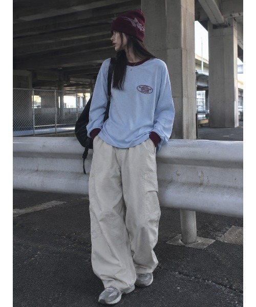 UNDERWRAPS(アンダーラップス)の「選べるデザイン 前後ロゴプリント 配色カラー ロンT 長袖Tシャツ(Tシャツ/カットソー・レディース・I/H/B/A/G/F/E/D/C・M/L)」の1枚目の写真