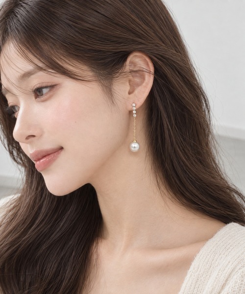 FUNALIVE(ファンアライブ)の「キュービック×パール チェーンピアス(サージカルステンレス)(ピアス(片耳用)・レディース・ゴールド・FREE)」の6枚目の写真