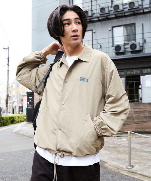 FREAK'S STORE(フリークスストア)の「限定展開 ナイロン コーチジャケット(ブルゾン・メンズ・ブラック/チャコールグレー/ベージュ/ネイビー・MEDIUM/LARGE/SMALL)」の3枚目の写真