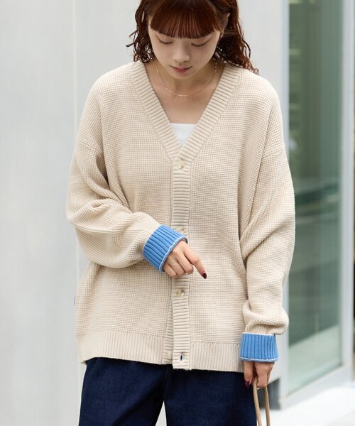 CIAOPANIC TYPY(チャオパニックティピー)の「【UNISEX】キープシェイプニットカーディガン(カーディガン/ボレロ・メンズ・ライトグレー/ブラック/ブラウン/ホワイト系その他・MEDIUM/LARGE)」の2枚目の写真