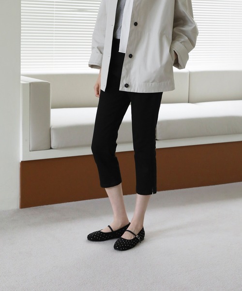 SAPPUN（サプン）の「Luvina(ルヴィナ)メリージェーンスタッズフラットパンプス(220-65106)SAPPUN(サプン)（パンプス・レディース・ベージュ/ブラック・24.5/24/23.5/23/22.5）」の8枚目の写真