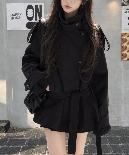 Aelina(エリナ)の「スタンドカラーダブルボタンウエストベルト付きミドル丈トレンチコート(トレンチコート・レディース・ブラック/ライトグリーン・FREE)」の7枚目の写真