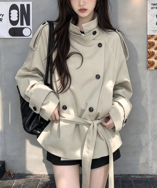 Aelina(エリナ)の「スタンドカラーダブルボタンウエストベルト付きミドル丈トレンチコート(トレンチコート・レディース・ブラック/ライトグリーン・FREE)」の14枚目の写真