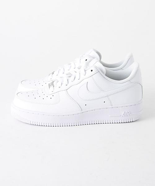 NIKE（ナイキ）の「NIKE（ナイキ） ウィメンズエアフォース1 07（スニーカー・レディース・ホワイト・23.5cm/23cm/25cm/24.5cm/24cm）」の3枚目の写真