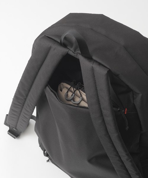 MILESTO（ミレスト）の「MILESTO ミレスト TROT バックパック 撥水（バックパック/リュック・メンズ・ベージュ/ネイビー/ブラック/ライトグレー・ﾌﾘ-）」の9枚目の写真