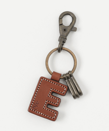 ZARIO-grandee-（ザリオ）の「栃木レザーブラウンイニシャルキーホルダー（キーホルダー）」