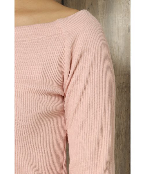 VENCEEXCHANGE（ヴァンスエクスチェンジ）の「無地オフショルプルオーバー                      （ニット/セーター・レディース・ブラック/ピンク/グレー・MEDIUM）」の17枚目の写真