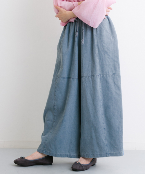 MERLOT（メルロー）の「リラックスデニムワイドパンツ2095（デニムパンツ・レディース・ブルー/ライトブルー・FREE）」の2枚目の写真