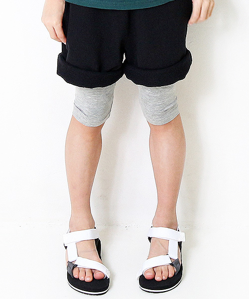 devirock(デビロック)の「天使のレギンス 5分丈 スパッツ(レギンス/スパッツ・キッズ・杢グレー/ブラック系その他/ヘザーチャコール/ダークネイビー/ホワイト/ブラック/カーキ/スモークピンク・100cm/80cm/140cm/110cm/120cm/90cm/130cm/160cm/150cm)」の5枚目の写真