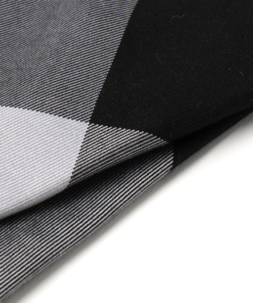 BLACK LABEL CRESTBRIDGE(ブラックレーベル・クレストブリッジ)の「クレストブリッジチェック タイ(ネクタイ・メンズ・ブラック/ネイビー・X)」の6枚目の写真