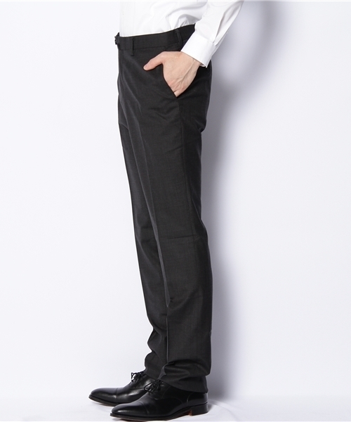 NANO universe（ナノユニバース）の「シルク混ギャバノータックPT   スラックス（スーツパンツ・メンズ・チャコールグレー/グレー/ライトグレー・44/46/48/50）」の4枚目の写真