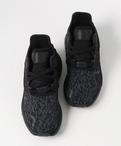 adidas（アディダス）の「イー キュー ティー EQT CUSHIONADV オリジナルス（スニーカー・メンズ・ブラック系その他・22.0cm/22.5cm/23.0cm/23.5cm/24.0cm/24.5cm/25.0cm/25.5cm/26.0cm/26.5cm/27.0cm/27.5cm/28.0cm/28.5cm/29.0cm/29.5cm/30.0cm/31cm/30.5cm）」の3枚目の写真