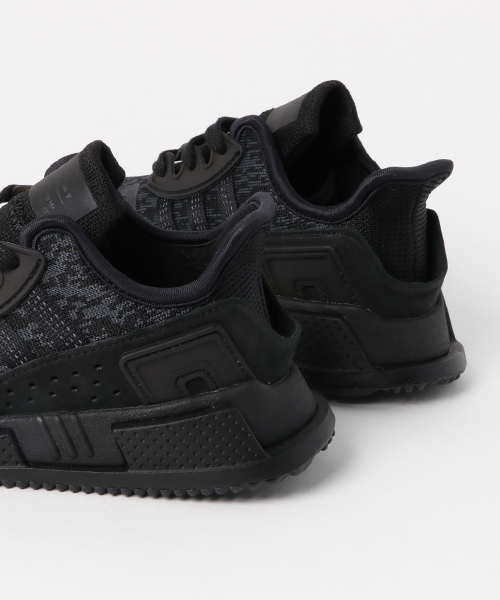 adidas（アディダス）の「イー キュー ティー EQT CUSHIONADV オリジナルス（スニーカー・メンズ・ブラック系その他・22.0cm/22.5cm/23.0cm/23.5cm/24.0cm/24.5cm/25.0cm/25.5cm/26.0cm/26.5cm/27.0cm/27.5cm/28.0cm/28.5cm/29.0cm/29.5cm/30.0cm/31cm/30.5cm）」の4枚目の写真