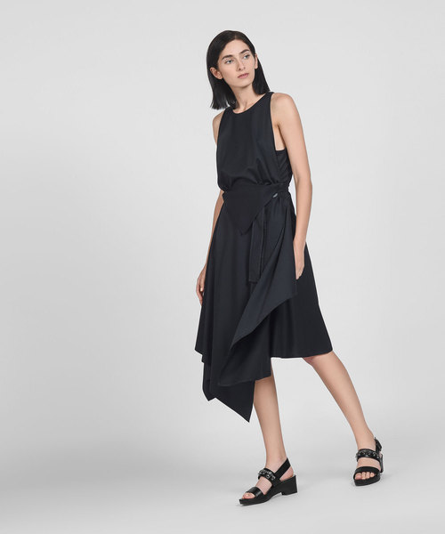 CHARLES & KEITH(チャールズ & キース)の「エンベリッシュスリングバックサンダル / EMBELLISHED SLINGBACK SANDALS(サンダル・レディース・ブラック/アイボリー・24.5cm/23cm/25cm/23.5cm)」の7枚目の写真