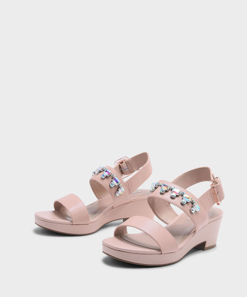 CHARLES & KEITH(チャールズ & キース)の「エンベリッシュスリングバックサンダル / EMBELLISHED SLINGBACK SANDALS(サンダル・レディース・ブラック/アイボリー・24.5cm/23cm/25cm/23.5cm)」の10枚目の写真