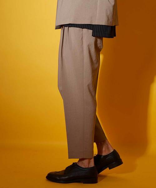 UNITED TOKYO（ユナイテッドトウキョウ）の「リネンライクアンクルテーパードスラックス/セットアップ（スラックス・メンズ・ベージュ/ブラック/グレー・1/2/3）」の6枚目の写真