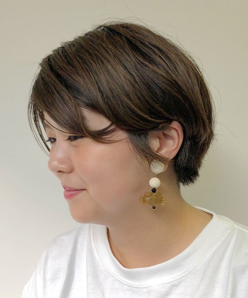 ear PAPILLONNER（イアパピヨネ）の「【ANGELA CAPUTI(アンジェラカプーティ）】イヤリング(カニ)（イヤリング・レディース・アイボリー/ブラック・FREE）」の4枚目の写真