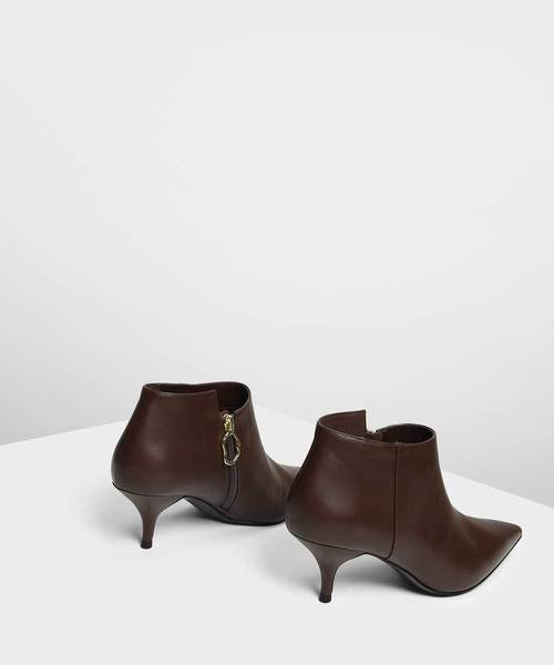 CHARLES & KEITH(チャールズ & キース)の「ポインテッドアンクルブーツ / POINTED ANKLE BOOTS(ブーツ・レディース・ブラック/ダークブラウン/グリーン・22.5cm/23cm/23.5cm/24.5cm/25cm/25.5cm)」の12枚目の写真