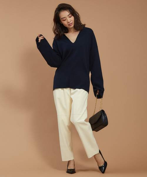 Abahouse Devinette（ドゥヴィネット）の「コットンカシミアスリットネックプルオーバー（ニット/セーター・レディース・ホワイト/ベージュ/ネイビー・フリー）」の15枚目の写真