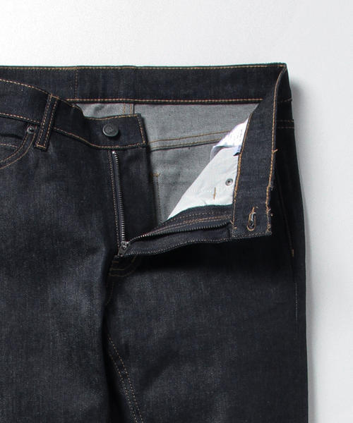 BEAMS(ビームス)の「CHEAP MONDAY / TIGHT BLUE DRY DENIM(デニムパンツ・メンズ・インディゴブルー・27/28/29/30/31/32/33)」の7枚目の写真