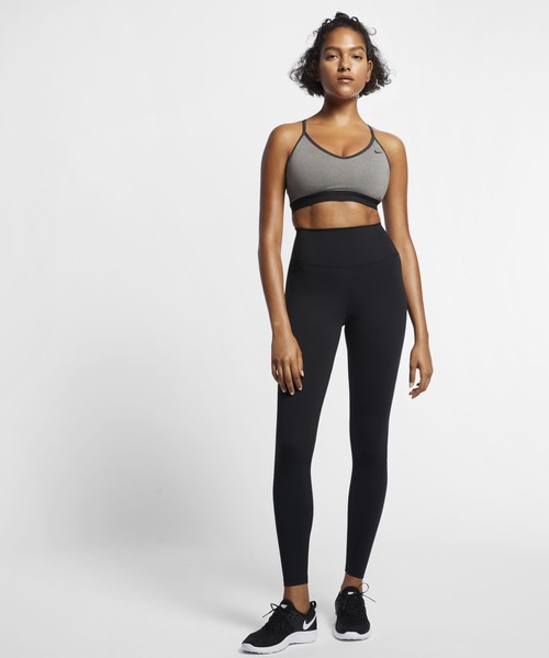 Nike ナイキ スポーツブラ一覧 Sciaky