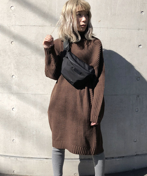 LIPSTAR（リップスター）の「3G片あぜボリュームニットチュニック（ニット/セーター・レディース・ネイビー/ブラウン/グレー/イエロー・M）」の3枚目の写真