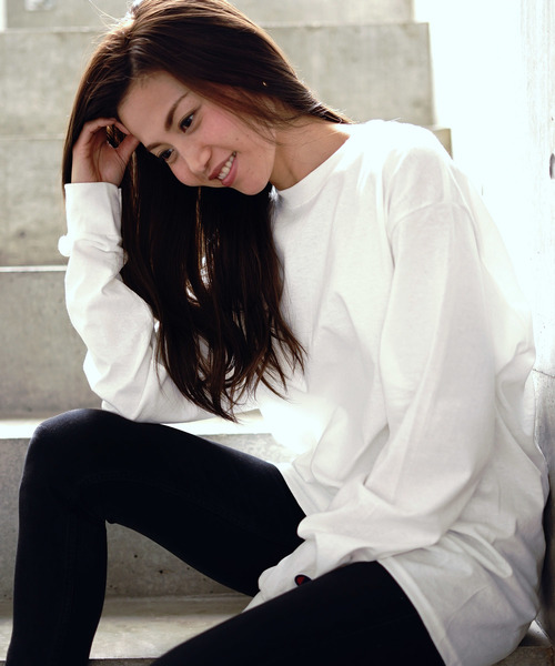 Champion(チャンピオン)の「【Champion/チャンピオン】オーバーサイズロンT/ビッグシルエット/オーバーサイズカットソー(Tシャツ/カットソー・レディース・ホワイト/ブラック/グレー・SMALL/MEDIUM/LARGE/X-LARGE)」の12枚目の写真