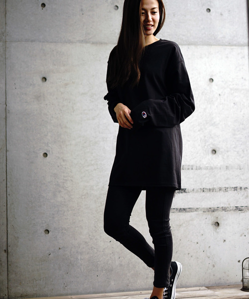 Champion(チャンピオン)の「【Champion/チャンピオン】オーバーサイズロンT/ビッグシルエット/オーバーサイズカットソー(Tシャツ/カットソー・レディース・ホワイト/ブラック/グレー・SMALL/MEDIUM/LARGE/X-LARGE)」の9枚目の写真