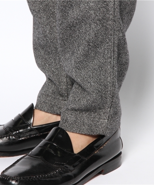 SHIPS(シップス)の「SC: ウール/シルク ストレッチ ツイード テーパード パンツ(スラックス・メンズ・グレー/ブラウン・29/31/32/30/33)」の8枚目の写真