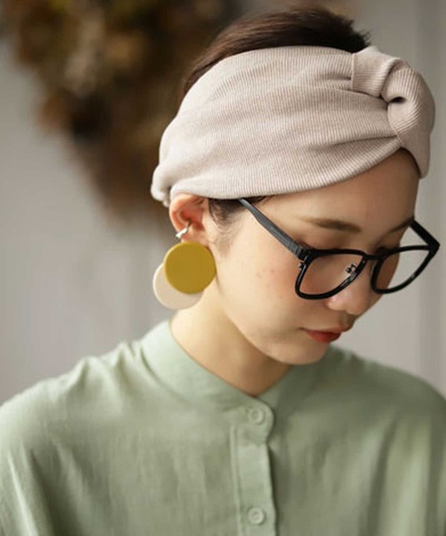 antiqua（アンティカ）の「ボリュームクロスヘアバンド（ヘアバンド・レディース・ブラック/ベージュ・FREE）」の10枚目の写真