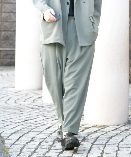 Bling Leads(ブリングリーズ)の「Bling Leads/梨地ジャージテーパードパンツ(その他パンツ・メンズ・ブラック/ベージュ/ネイビー/チャコールグレー/ブラウン/グレイッシュベージュ/ブルー・MEDIUM/LARGE)」の4枚目の写真