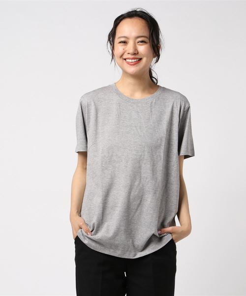 VIBGYOR Women（ヴィブジョー　ウィメン）の「【sixmouse】無地カラーTシャツ（Tシャツ/カットソー・レディース・ホワイト/ブラック/パープル/ネイビー/ターコイズブルー/イエロー/サンドベージュ/杢グレー/グリーン系その他/ブルー系その他/ライトピンク/サーモンピンク/チャコール・SMALL/MEDIUM/LARGE/X-SMALL/X-LARGE/XX-LARGE）」の4枚目の写真