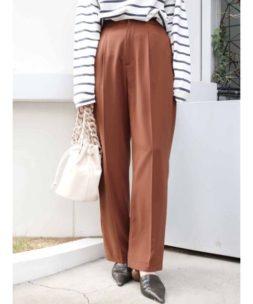 Ungrid（アングリッド）の「カラーテーパードパンツ（その他パンツ・レディース・ブラウン/レッド・SMALL/MEDIUM）」の2枚目の写真