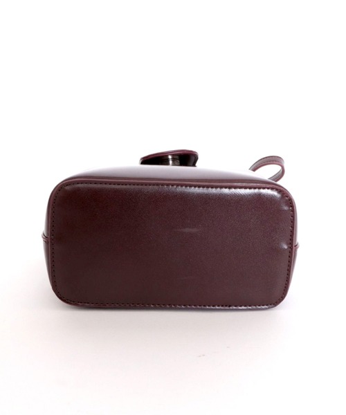 archives（アルシーヴ）の「ガラス合皮がま口ショルダー（ショルダーバッグ・レディース・ブラック/ベージュ/レンガ・MEDIUM）」の11枚目の写真