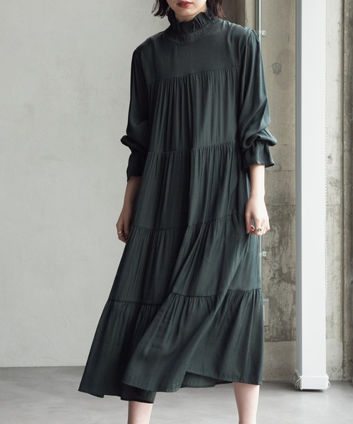 Aunt Marie's（アントマリーズ）の「AUNT MARIE'S ハイネックフリルロングワンピース（ワンピース・レディース・ブラック/グリーン/ホワイト/ベージュ・FREE）」の4枚目の写真