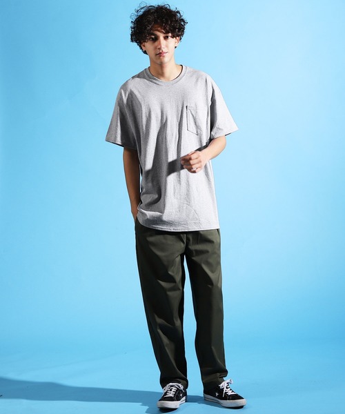 GILDAN(ギルダン)の「GILDAN / ギルダン ビッグシルエット オーバーサイズ 半袖 ポケット Tシャツ(Tシャツ/カットソー・メンズ・アッシュグレー/ブラック/チャコールグレー/ライム/オレンジ系その他/マルーン/ダークグリーン/レッド/ネイビー/ライトブルー/ホワイト/オレンジ/ロイヤルブルー/サンドベージュ/杢グレー・LARGE/XX-LARGE/MEDIUM/X-LARGE)」の20枚目の写真