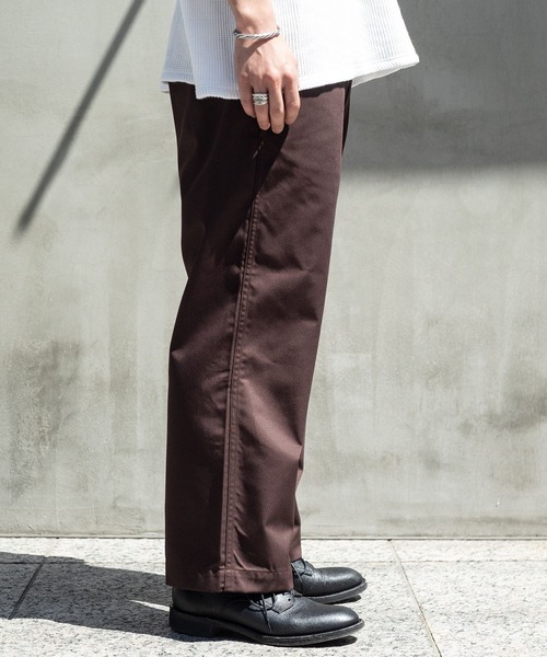 Milok（ミロック）の「WIDE CHINO PANTS（チノパンツ・メンズ・ブラウン・46/48）」の2枚目の写真