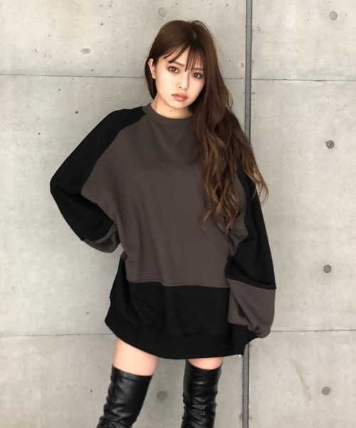 ENVYM(アンビー)の「スウィッチングルーズPO(Tシャツ/カットソー・レディース・ブラック/ブラウン/カーキ・FREE)」の4枚目の写真